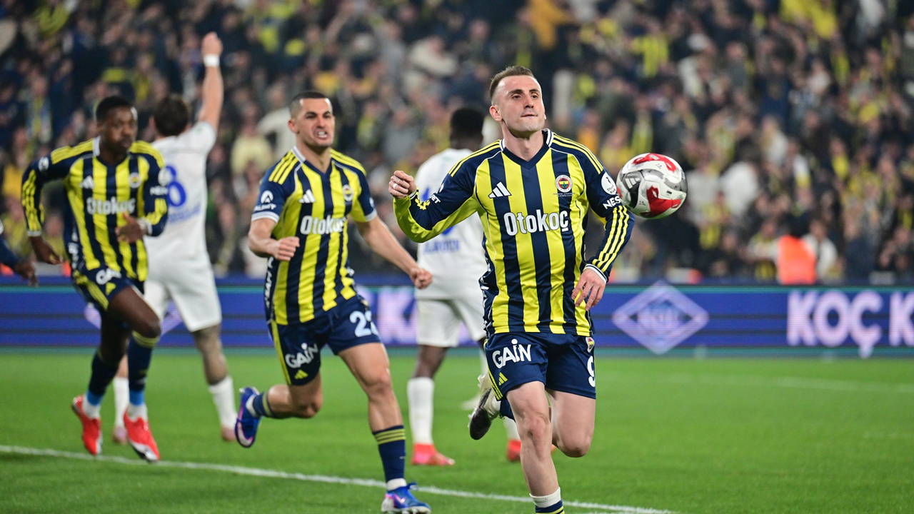 Fenerbahçeli Yıldız Oyuncu Kerem Aktürkoğlu Baba Oldu