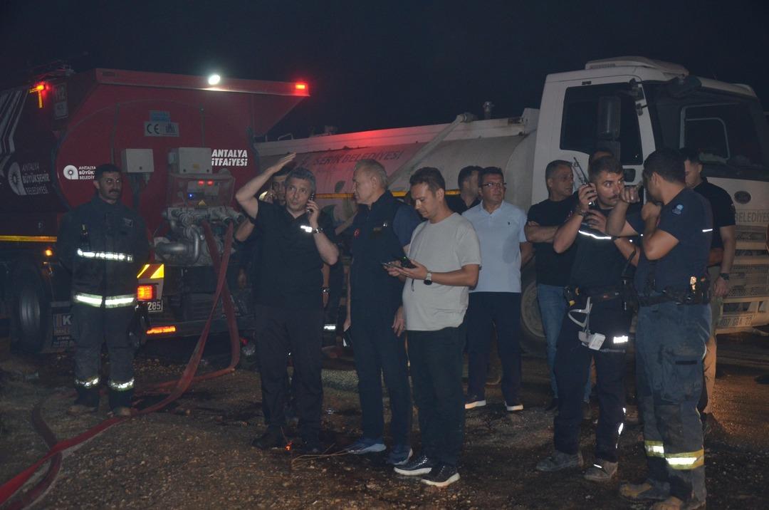 Antalya'da orman yangını! 1 otel boşaltıldı! Hızla müdahale edildi: Antalya Valisi vatandaşları uyardı ... 5